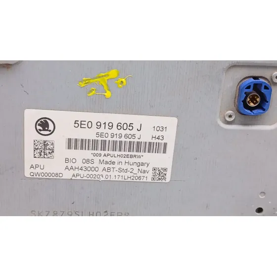 Sistema Audio / Radio Cd para Skoda Octavia Lim. (5E3)