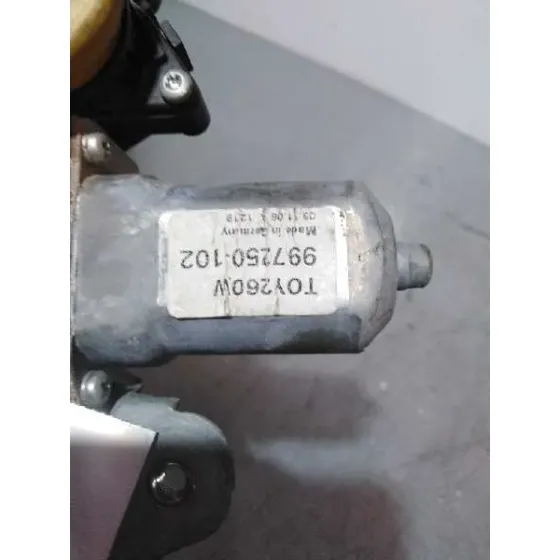Elevalunas Trasero Derecho para Toyota Corolla Verso (R1)