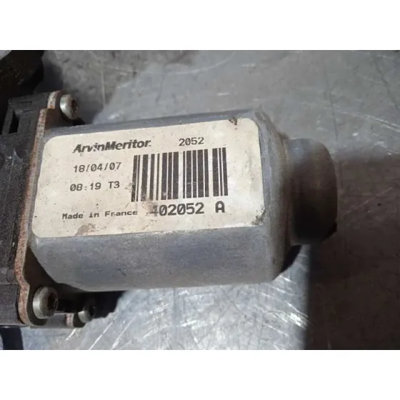 Elevalunas Trasero Derecho para Nissan Qashqai (J10)