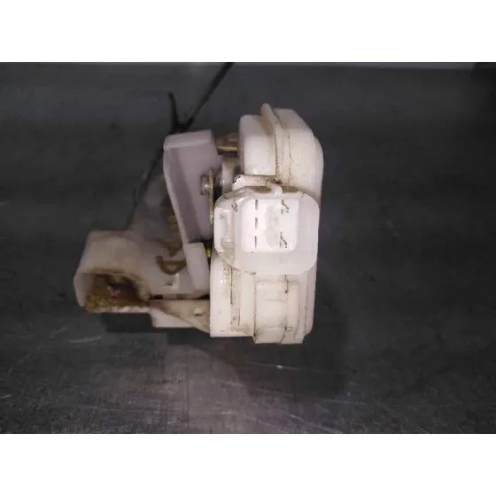 Cerradura Puerta Delantera Derecha para Mitsubishi Montero (V60/V70)