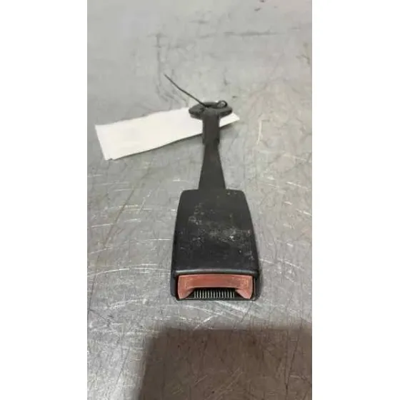 Enganche Cinturon para Audi A4 Berlina (8E)