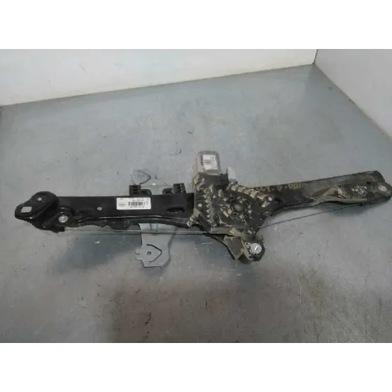 Elevalunas Delantero Derecho para Nissan Pulsar (C13)