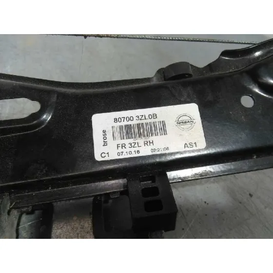 Elevalunas Delantero Derecho para Nissan Pulsar (C13)