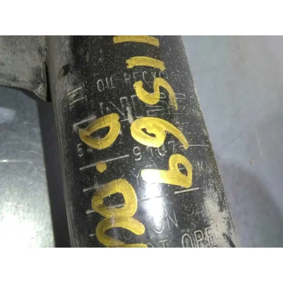 Amortiguador Delantero Derecho para Nissan Pulsar (C13)