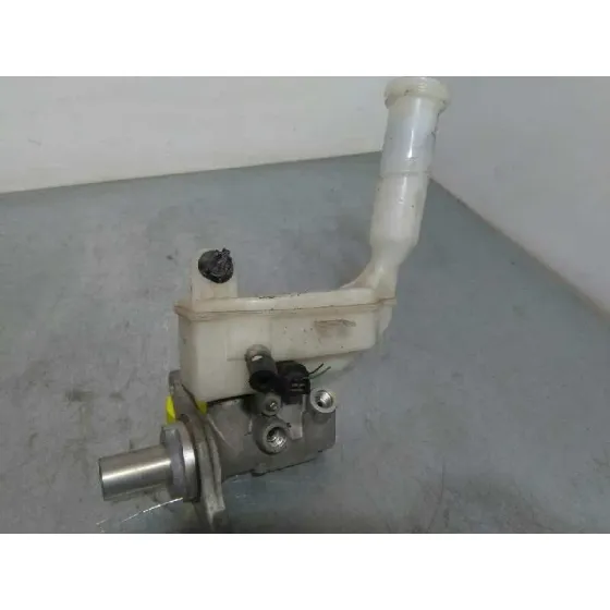 Bomba Freno para Nissan Pulsar (C13)