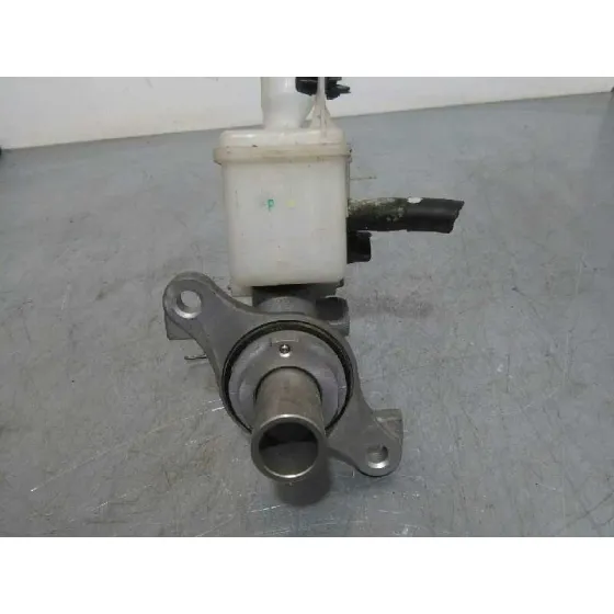 Bomba Freno para Nissan Pulsar (C13)