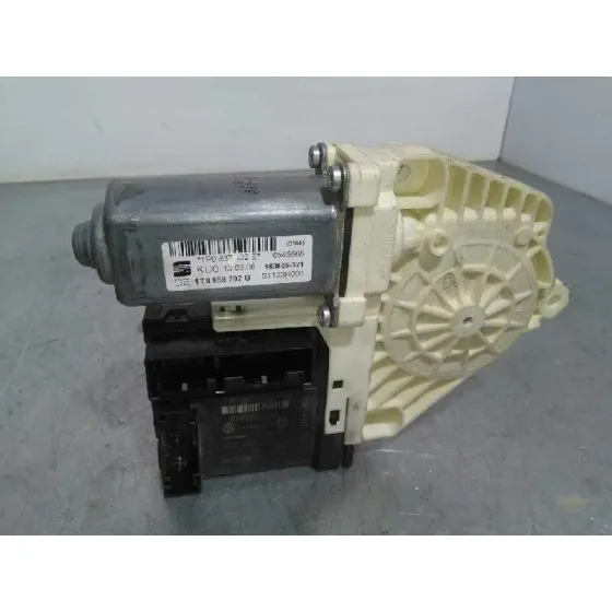 Motor Elevalunas Delantero Derecho para Seat Leon (1P1)