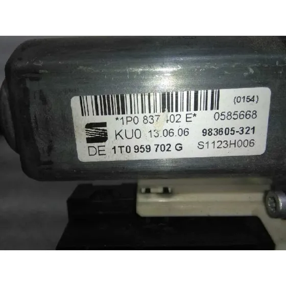 Motor Elevalunas Delantero Derecho para Seat Leon (1P1)