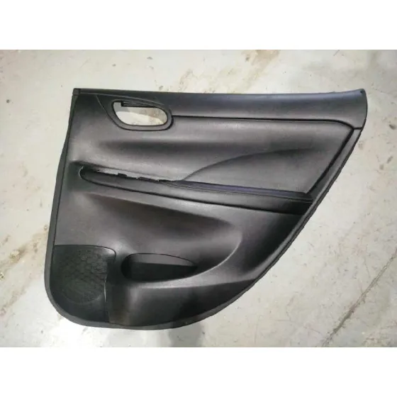 Guarnecido Puerta Trasera Derecha para Nissan Pulsar (C13)