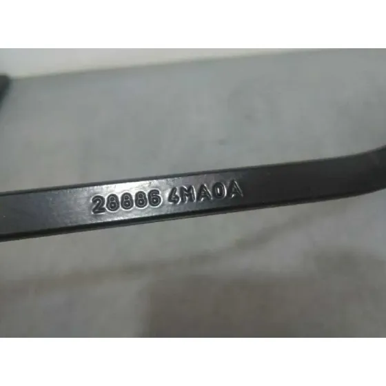 Brazo Limpia Delantero Derecho para Nissan Pulsar (C13)