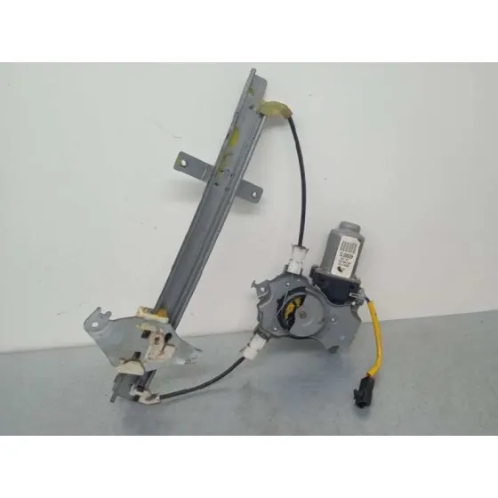 Elevalunas Trasero Derecho para Nissan Almera Tino (V10M)