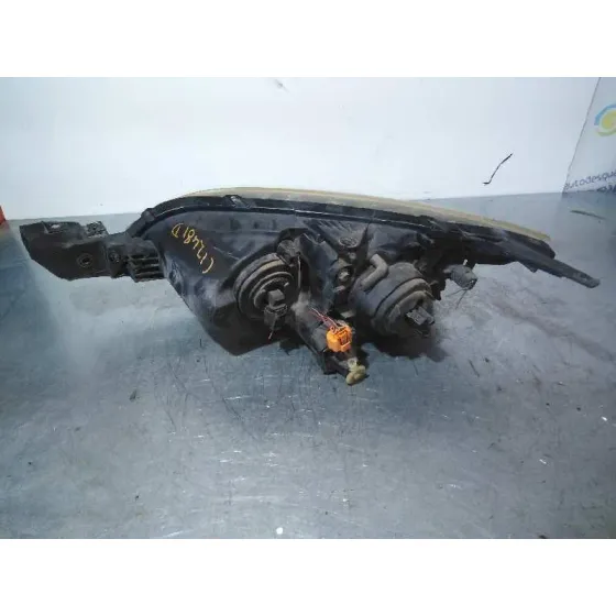 Faro Derecho para Mazda 3 Berlina (Bk)