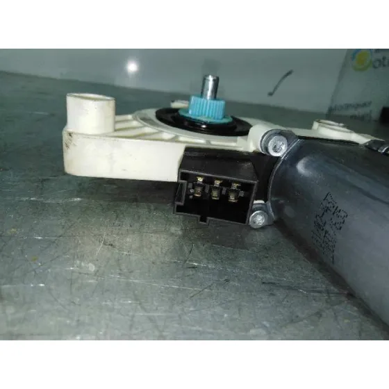 Motor Elevalunas Delantero Izquierdo para Mercedes-Benz Clase A (W169)
