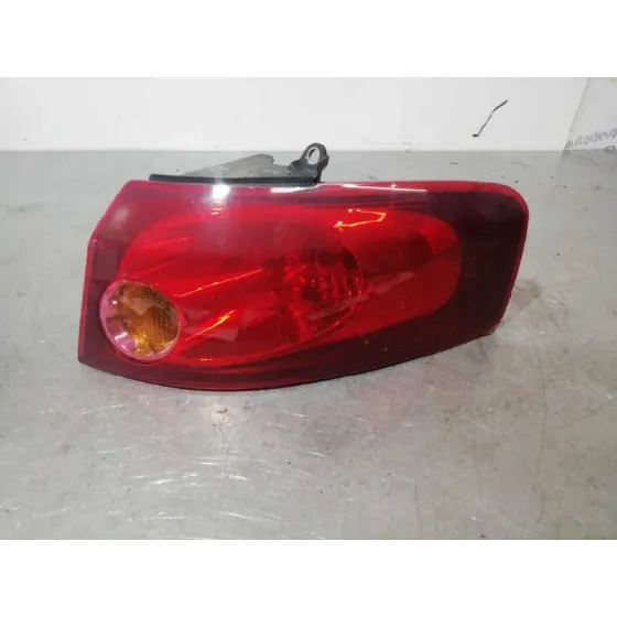 Piloto Trasero Derecho para Fiat Croma (194)