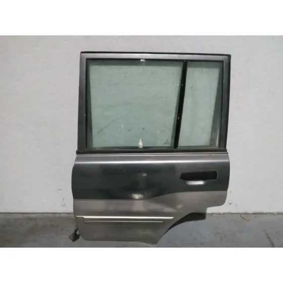 Puerta Trasera Izquierda para Mitsubishi Montero Pinin (H60/H70)