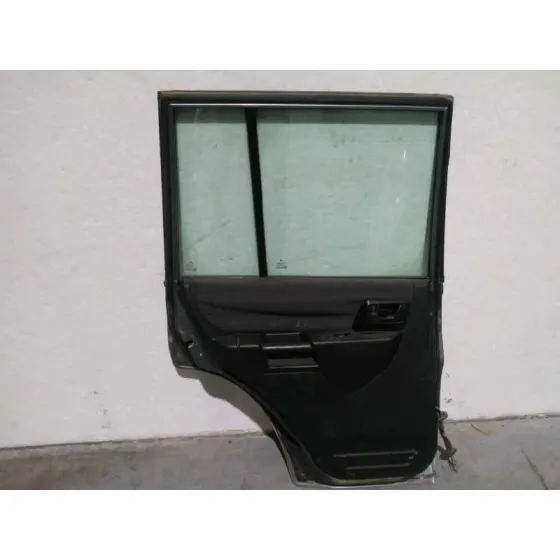 Puerta Trasera Izquierda para Mitsubishi Montero Pinin (H60/H70)