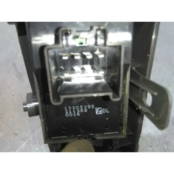 Mando Elevalunas Delantero Izquierdo para Chevrolet Cruze