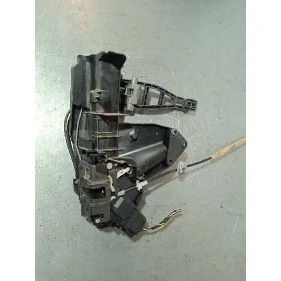 Cerradura Puerta Delantera Izquierda para Ford Focus Lim. (Cb4)