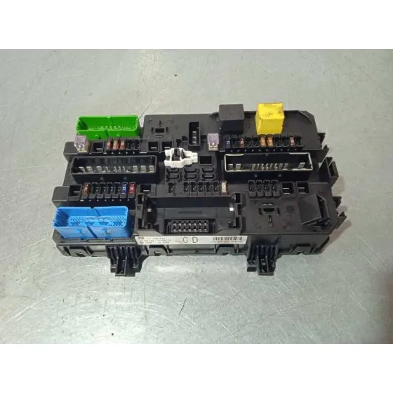 Caja Reles / Fusibles para Opel Astra H Berlina