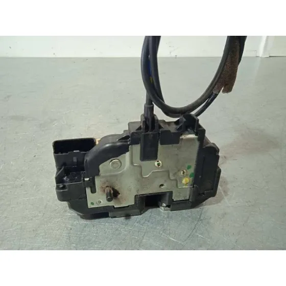 Cerradura Puerta Trasera Derecha para Nissan Note (E11E)