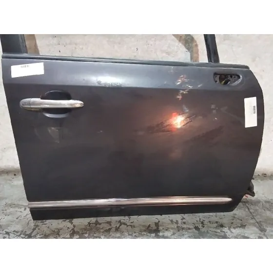 Puerta Delantera Derecha para Kia Carens (Un)