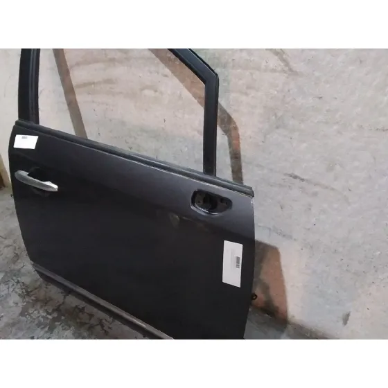 Puerta Delantera Derecha para Kia Carens (Un)