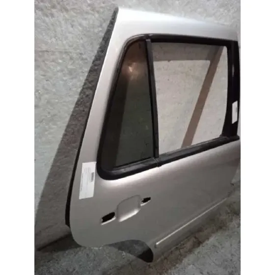 Puerta Trasera Derecha para Mercedes-Benz Clase M (W163)