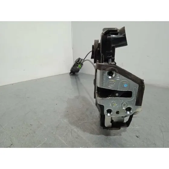 Cerradura Puerta Delantera Derecha para Toyota Auris