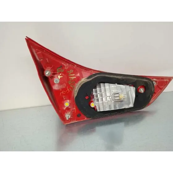 Piloto Trasero Derecho Interior para Toyota Auris