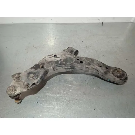 Brazo Suspension Inferior Delantero Derecho para Toyota Auris