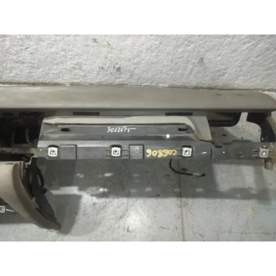 Salpicadero para Audi A8 (4E2)