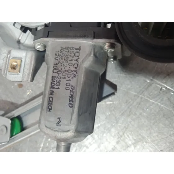 Elevalunas Delantero Derecho para Toyota Yaris