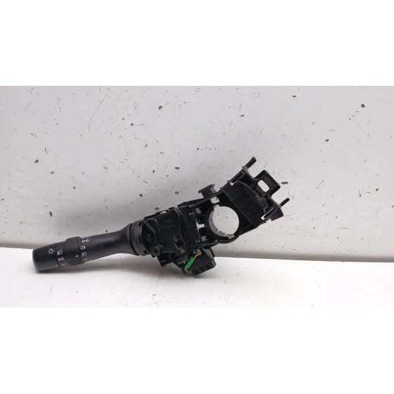 Mando Limpia para Toyota Yaris