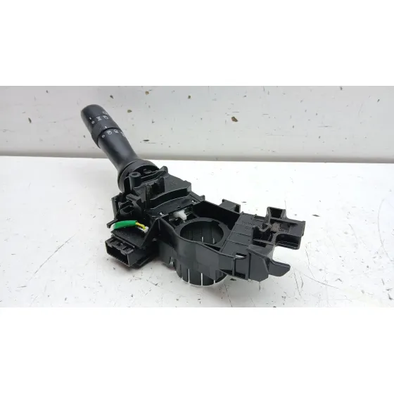 Mando Limpia para Toyota Yaris