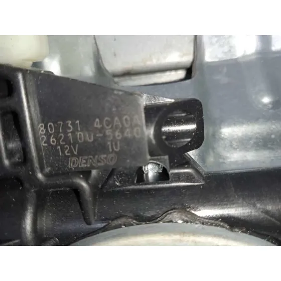 Elevalunas Delantero Derecho para Nissan Micra V (K14)