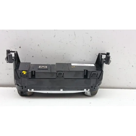 Mando Climatizador para Nissan Micra V (K14)