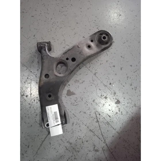 Brazo Suspension Inferior Delantero Derecho para Toyota Auris