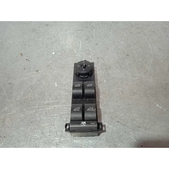 Mando Elevalunas Delantero Izquierdo para Ford Focus C-Max (Cap)