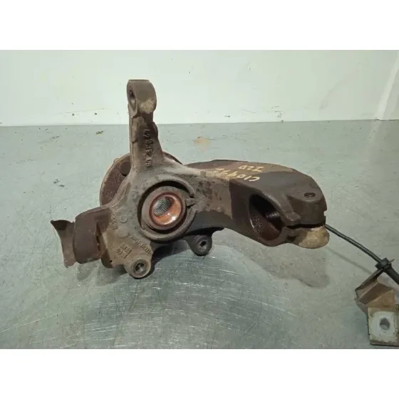 Mangueta Delantera Izquierda para Ford Focus Lim. (Cb4)