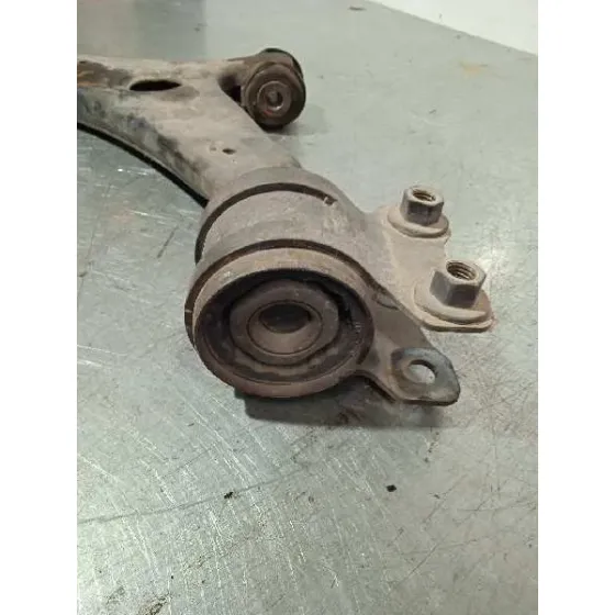 Brazo Suspension Inferior Delantero Izquierdo para Ford Focus Lim. (Cb4)