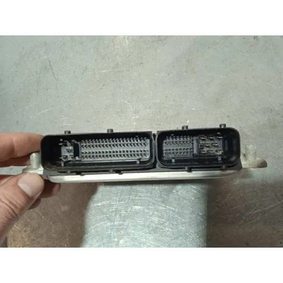 Centralita Motor Uce para Audi A8 (4E2)