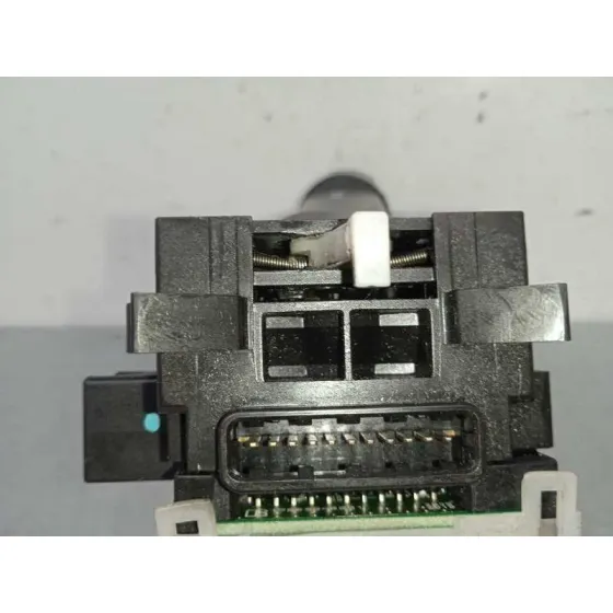 Mando Luces para Mitsubishi Outlander (Cw0)