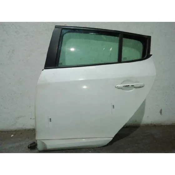 Puerta Trasera Izquierda para Renault Megane Iii Berlina 5 P
