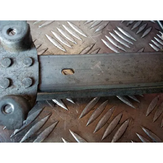 Elevalunas Delantero Izquierdo para Nissan Almera (N16/E)