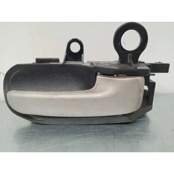 Maneta Interior Trasera Derecha para Toyota Yaris (Ncp1/Nlp1/Scp1)