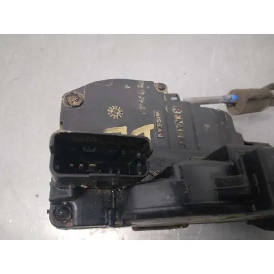 Cerradura Puerta Delantera Derecha para Nissan Nv 200 (M20)
