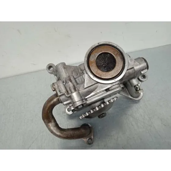 Bomba Aceite para Audi A6 Berlina (4B2)
