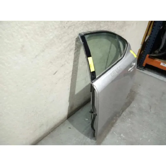 Puerta Trasera Izquierda para Lexus Is200 (Ds2/Is2)