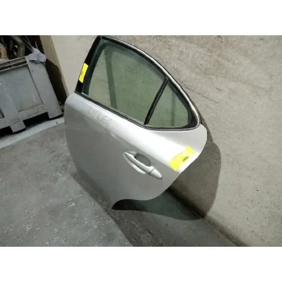 Puerta Trasera Izquierda para Lexus Is200 (Ds2/Is2)