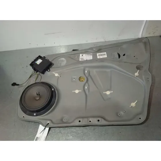 Elevalunas Delantero Derecho para Mercedes-Benz Clase B (W245)